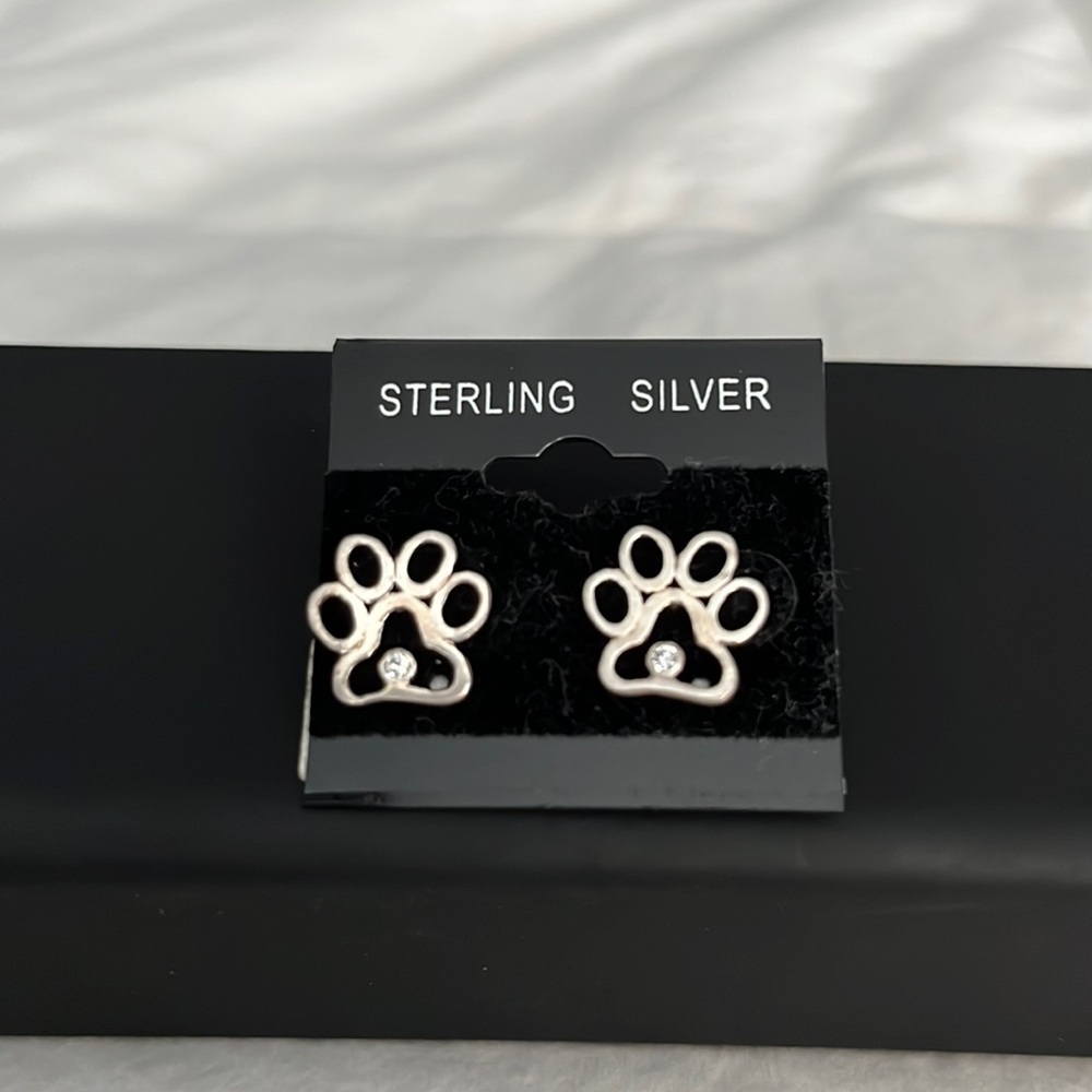 Dog Lover Cute New Unique Small Dog Paw Earrings Cubic Zirconia. NWT